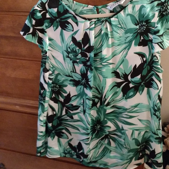 Blouse - Picture 2 of 3